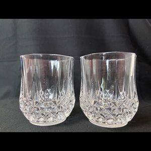 Set of 2 crystal wine glasses